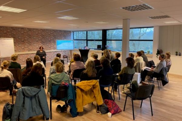 De taal van het lichaam; een dag die raakt en verdiept